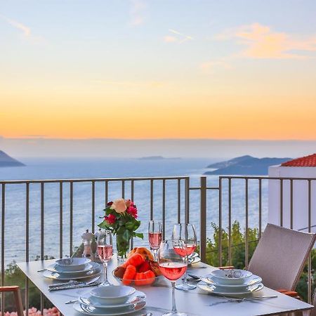 Goekyuezue Suit Apart Kaş Exteriér fotografie