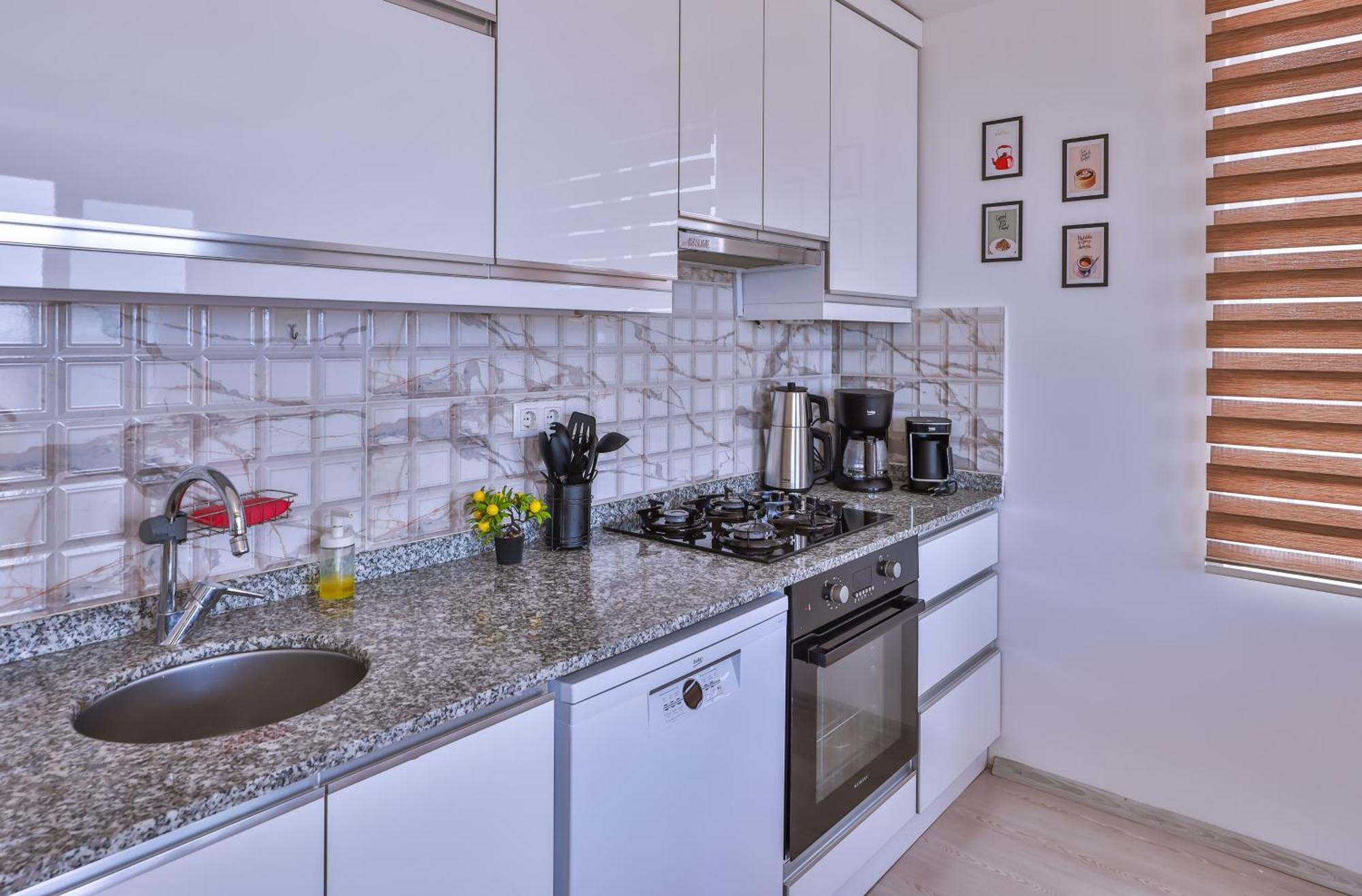 Goekyuezue Suit Apart Kaş Exteriér fotografie