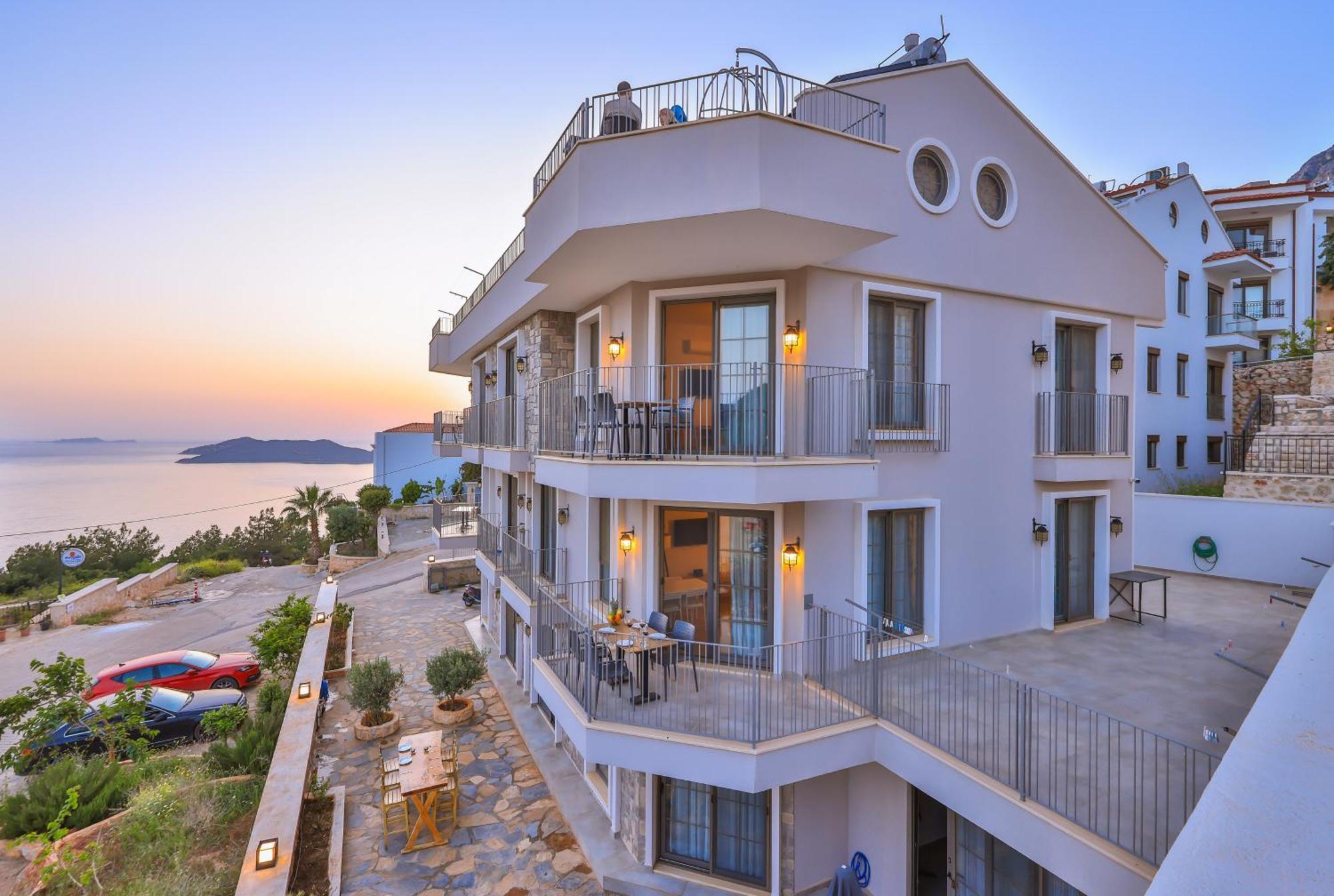 Goekyuezue Suit Apart Kaş Exteriér fotografie